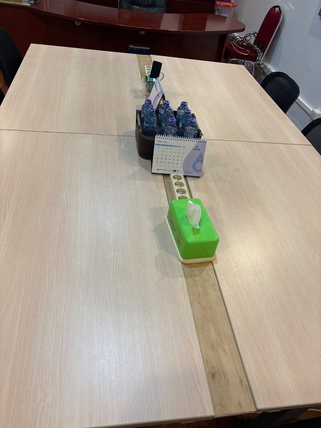 Meja meeting
